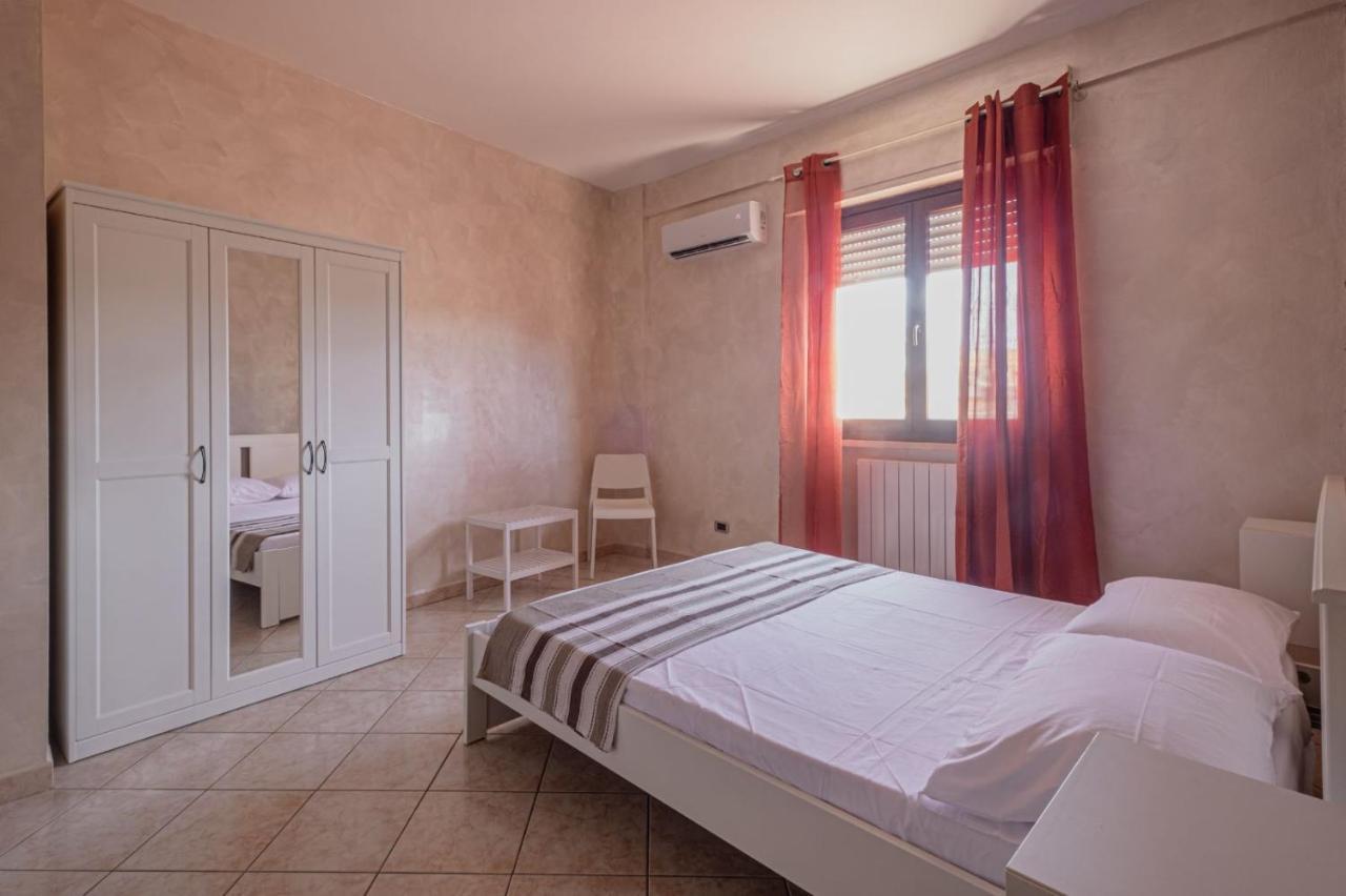 Alloggio Alfa - Central Apartment Civitavecchia Eksteriør billede
