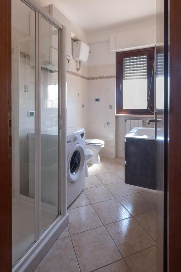 Alloggio Alfa - Central Apartment Civitavecchia Eksteriør billede